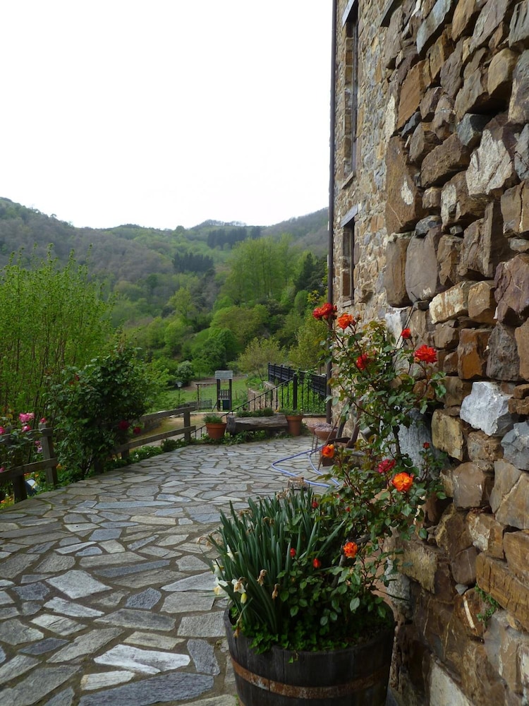 Casa Reda - Posada de Viñón