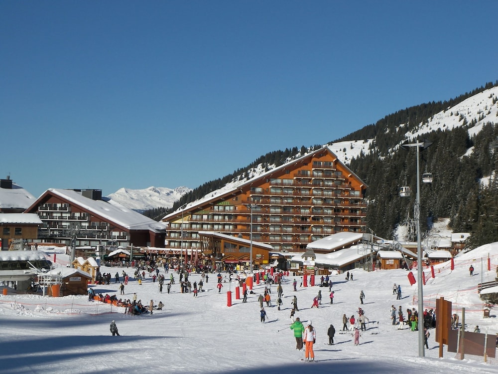 Majestic Apartment in Meribel-mottaret Close to Skiing