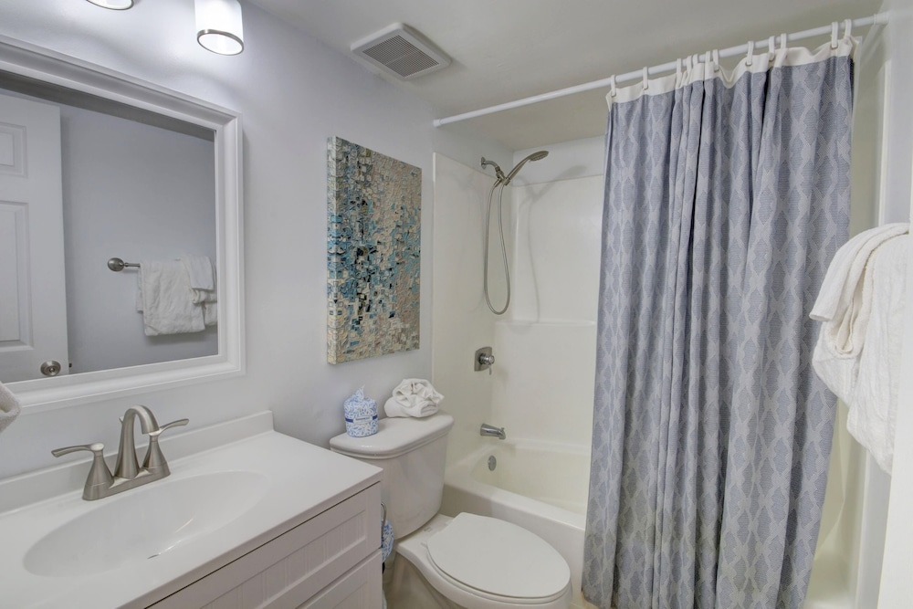 138 El Matador 2 Bedroom Condo