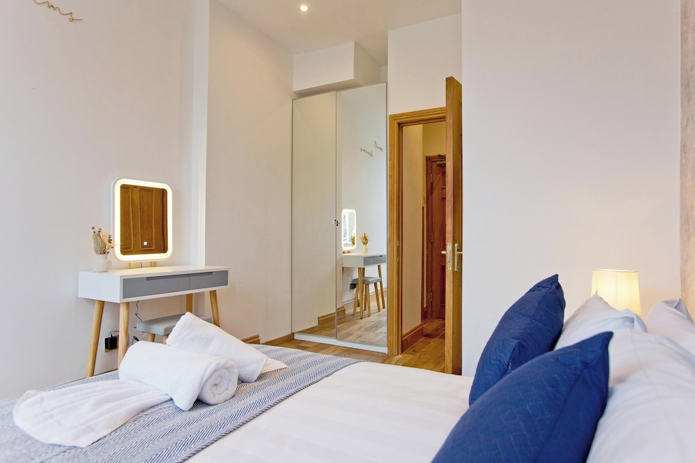 Imperial Earls Court Apartments
