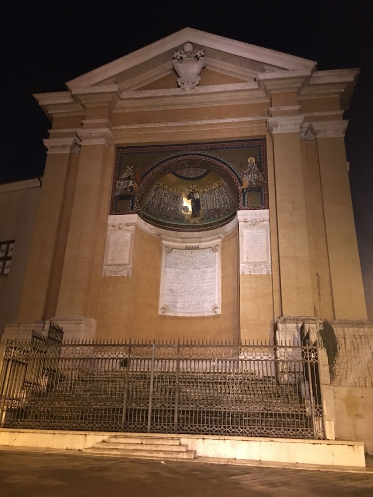 Damiani & Sister Guest House