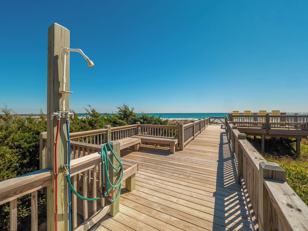 Serendipity by Topsail Realty