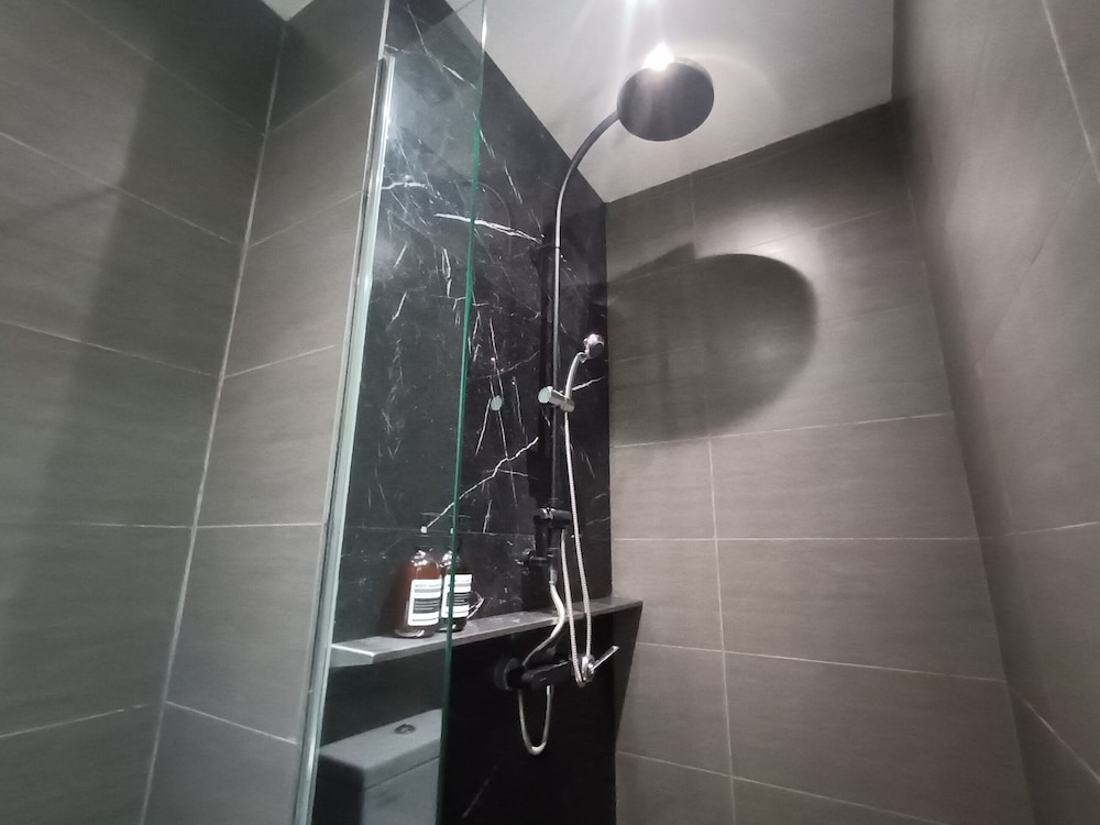 Expressionz Suites by Manhattan Group