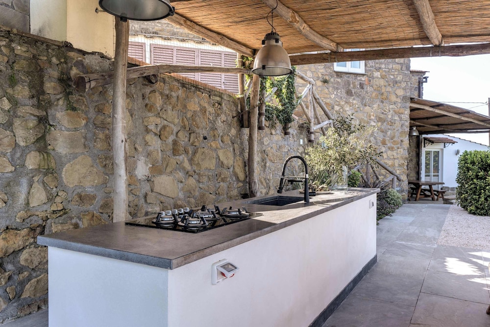 Giulia 2 Villa Apartment Shared Pool Sea Views