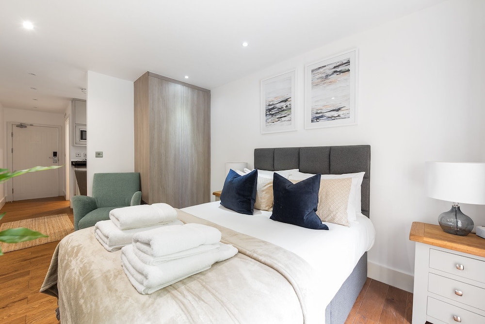 Bayswater by CAPITAL