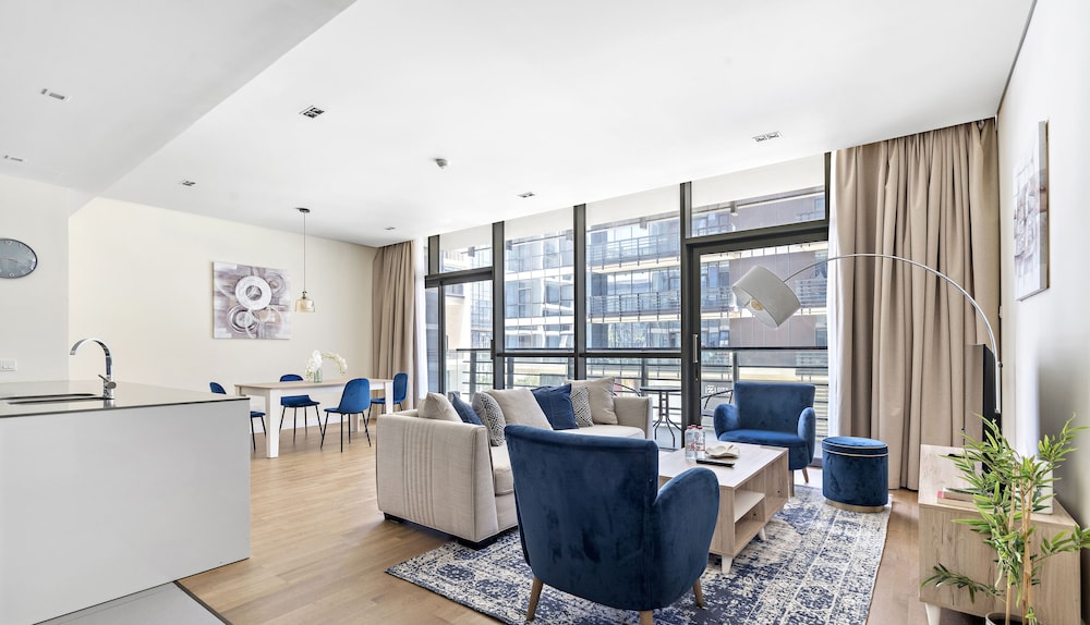 WelHome - Luxury Living in Dubai's City Walk Building 5