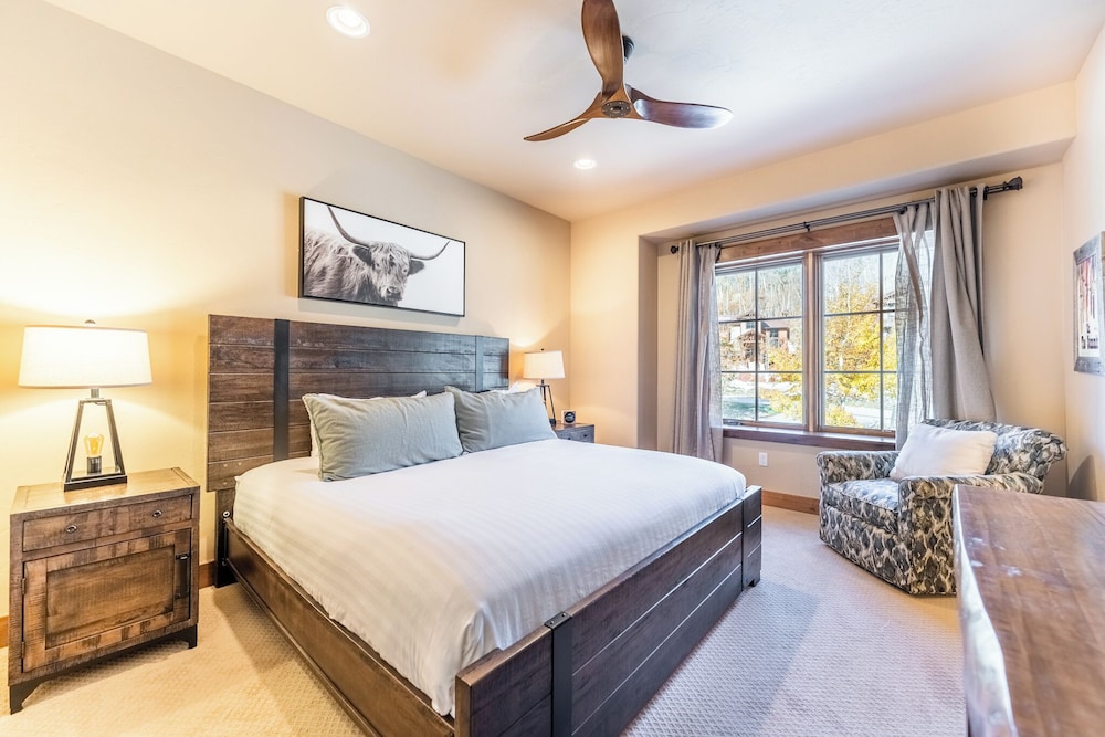 223 Caravelle Drive