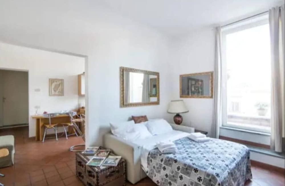 Modern Apt near Piazza di Spagna