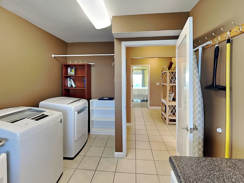 Sunshiny Daze by Topsail Realty