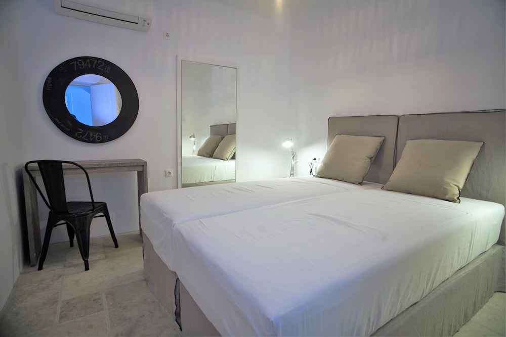 Kalypso Villas