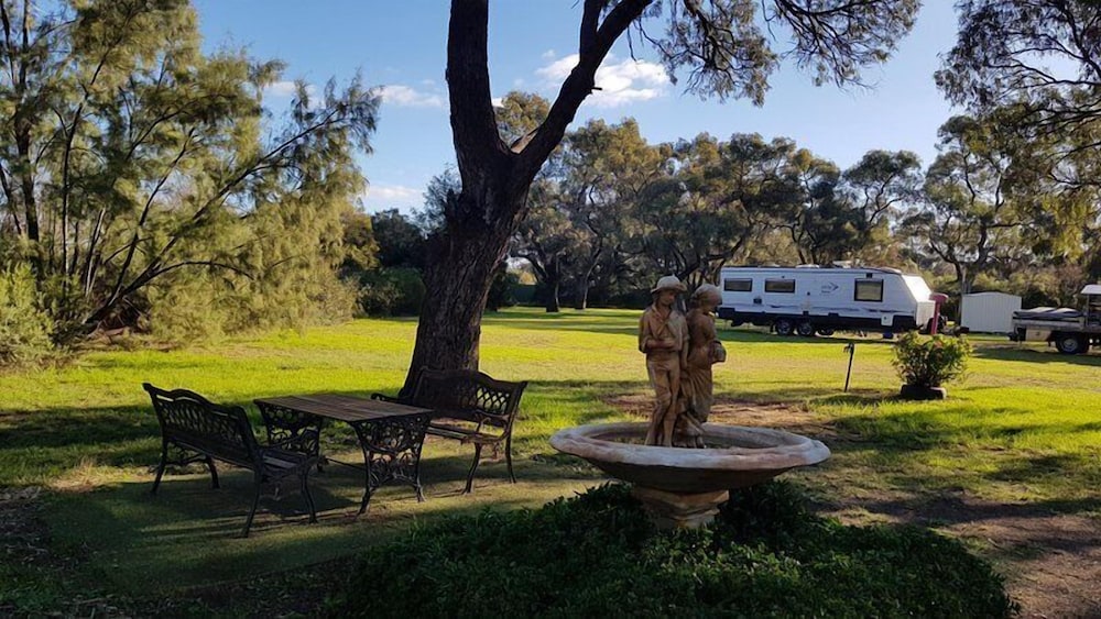 Hay Caravan Park