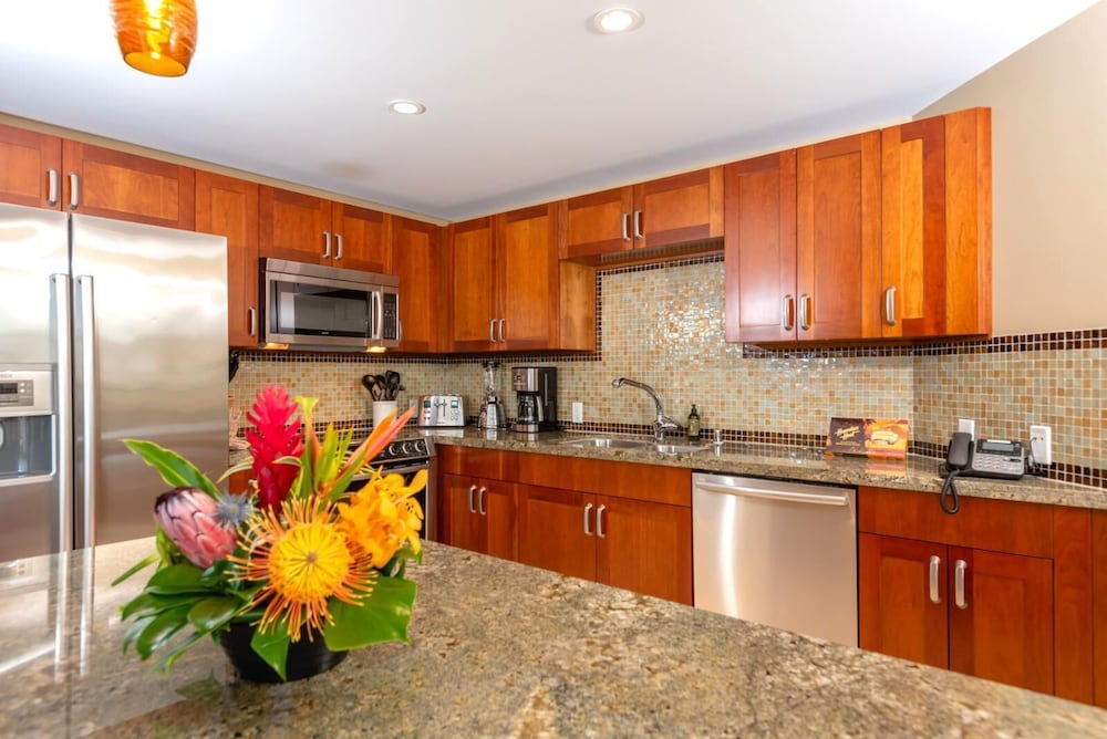 Honua Kai Hokulani 3 Free Rental Cars KBM Resorts Ocean View 3 Units, 4 Bedrooms Ml-1766