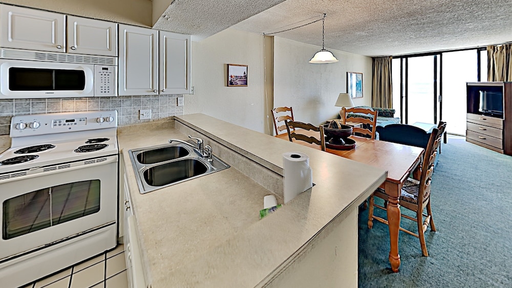 Sands Beach Club 123 2 Bedroom Condo