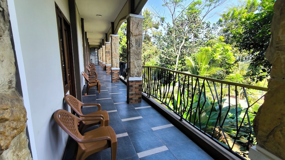 Beringin View Hotel & Resort