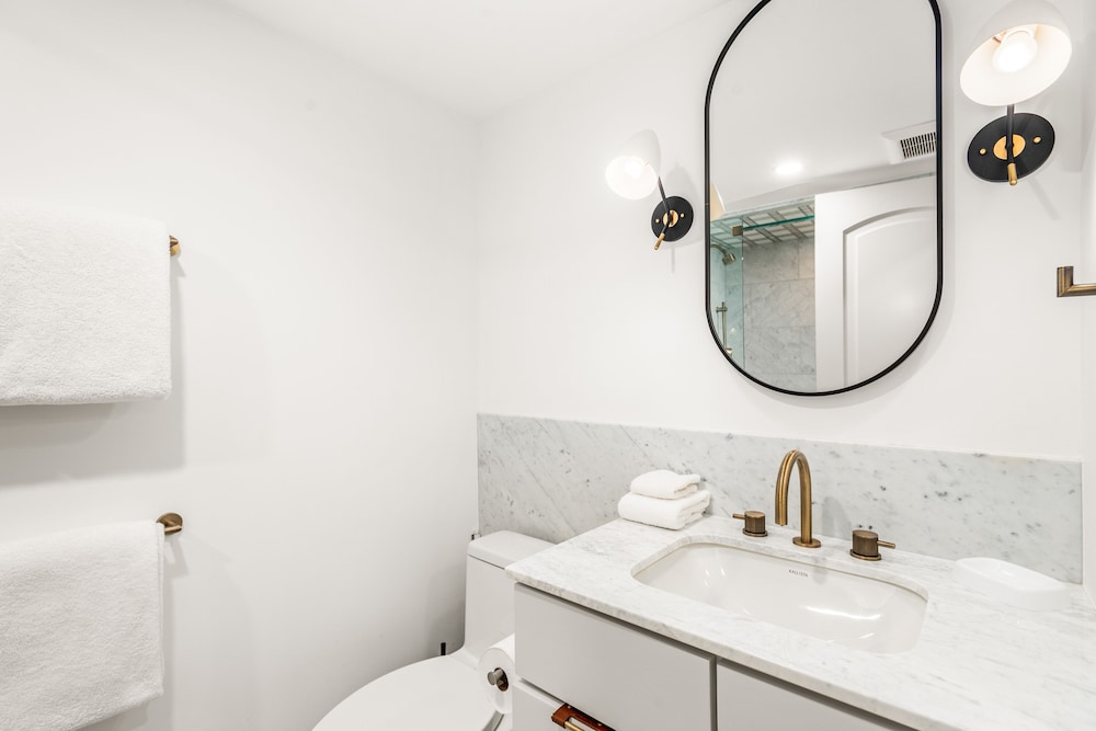Chateau Eau Claire & Roaring Fork by Frias Properties
