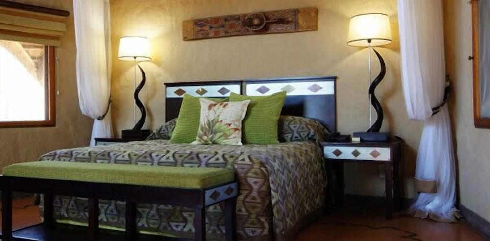 Lukimbi Safari Lodge