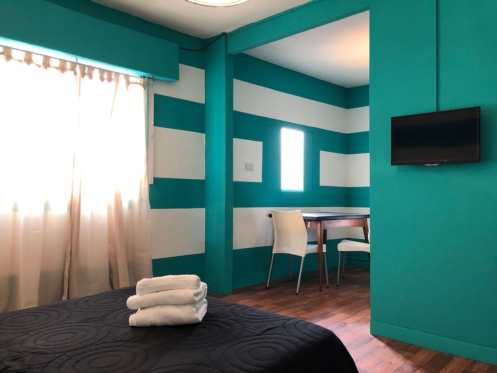 Defensa 821 Bed & Breakfast