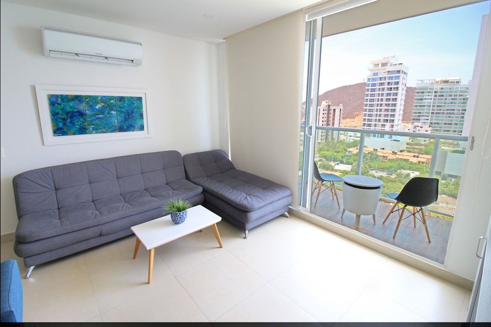 Apartamentos SOHO Elite - Frente al Mar