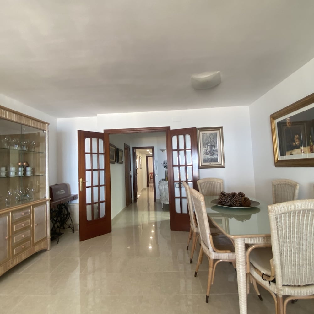 R151 - Apart Beachfront