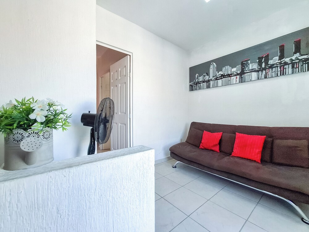 Playa House 4 Bedrooms Pool and More