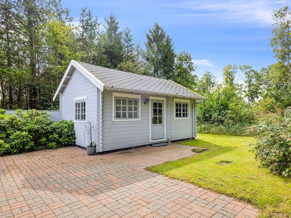 5 Person Holiday Home in Hals