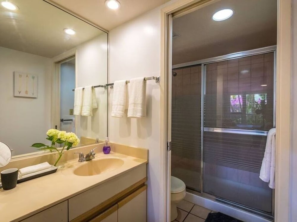 Signature Residences at Maui Banyan
