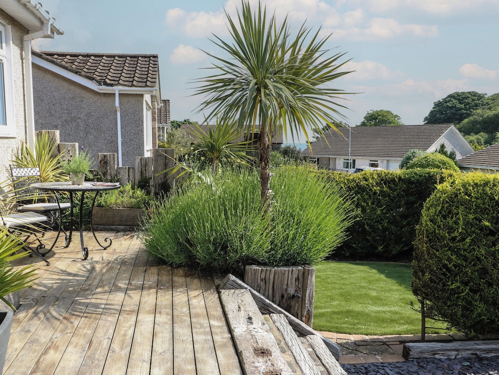 Benllech Bay Cottage