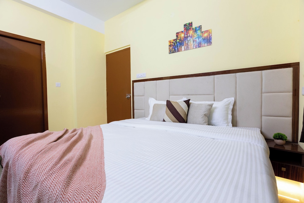 City Haven by Jadecaps Nr. Belle Vue Hsp 3bhk