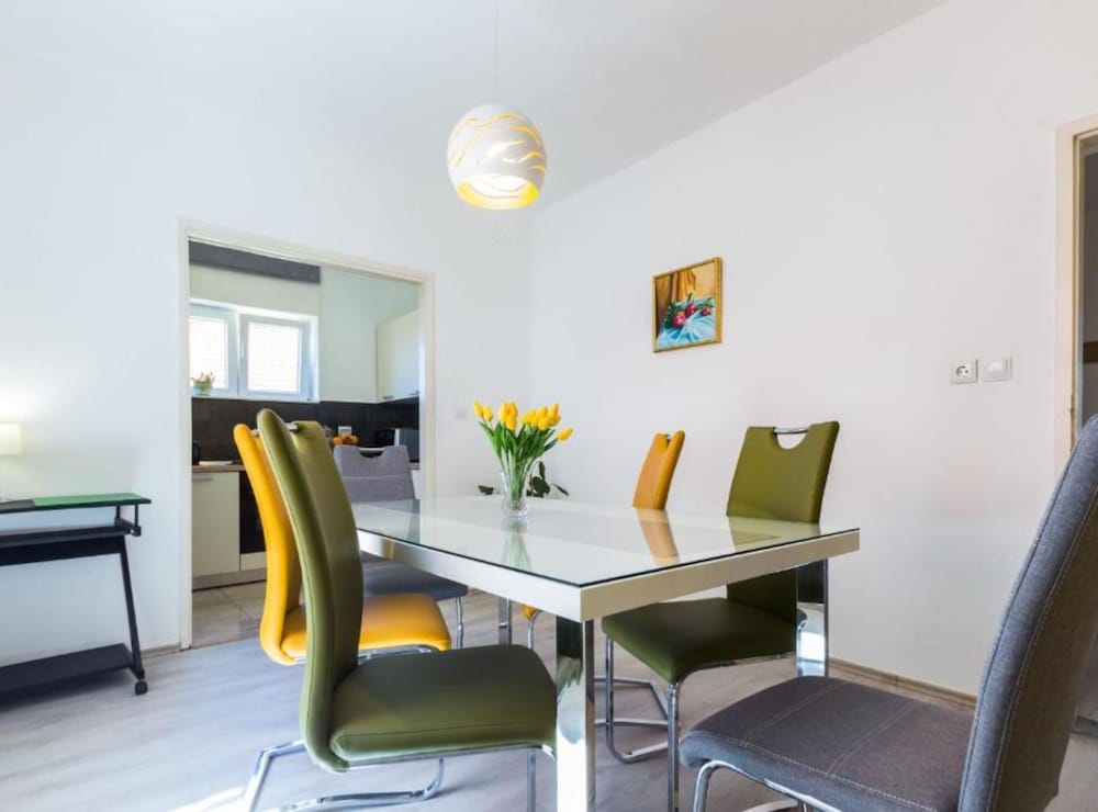 Charming Zadar Apartment Near Old Town With Convenient Access to Beaches