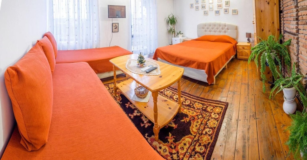 Room-charming Guest Room in Historic Vel