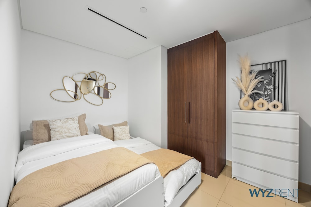 Prestigious 3.5 BR in Boulevard