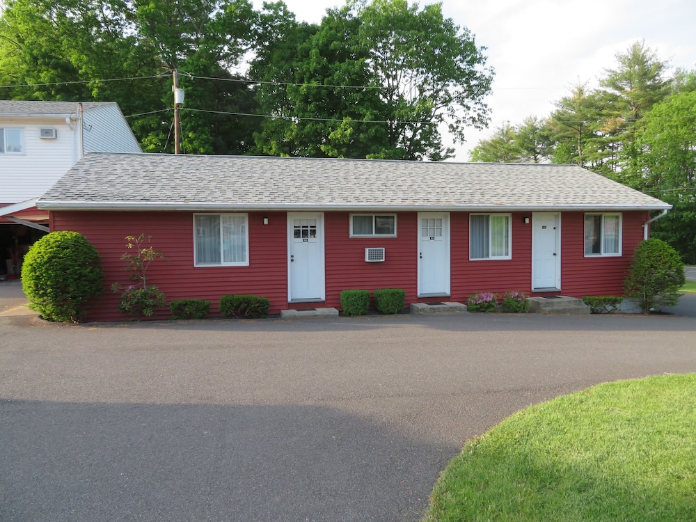 Red Ranch Motel
