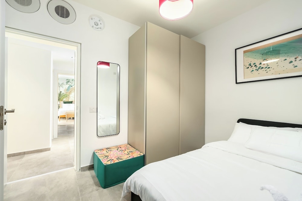 Achziv Chic Beach Haven by Sea N' Rent