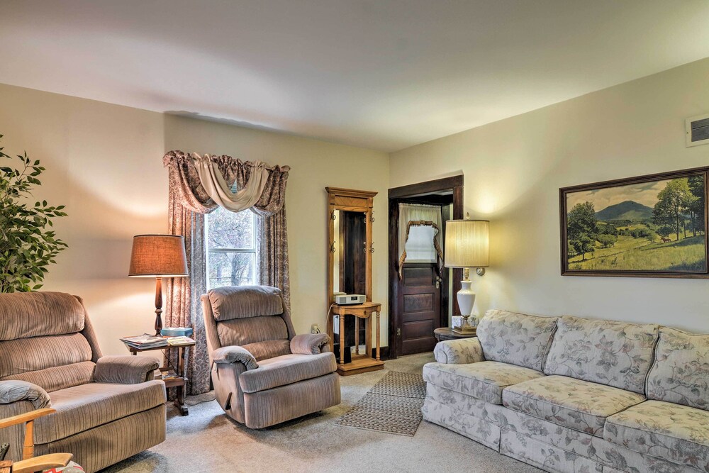 Wilderness Retreat & Cross-country Ski Center! view 5