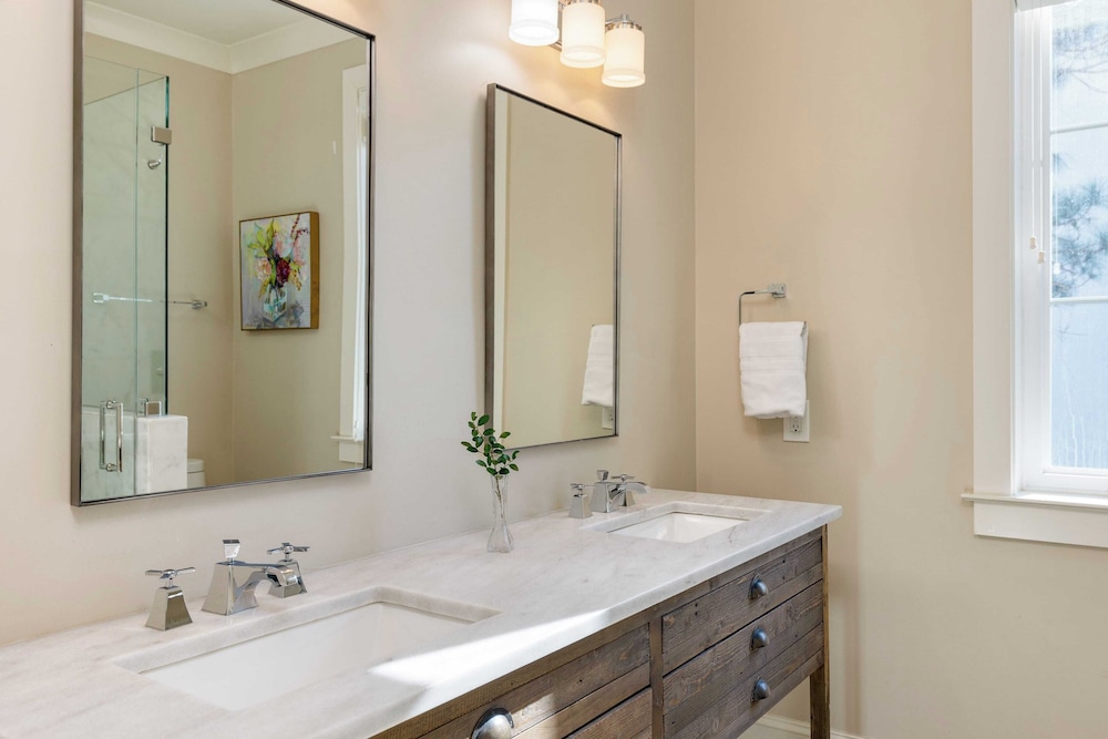 Sleeps 48, 2 Homes w/ Private Beach Access Bradley Circle Buyout by Avantstay