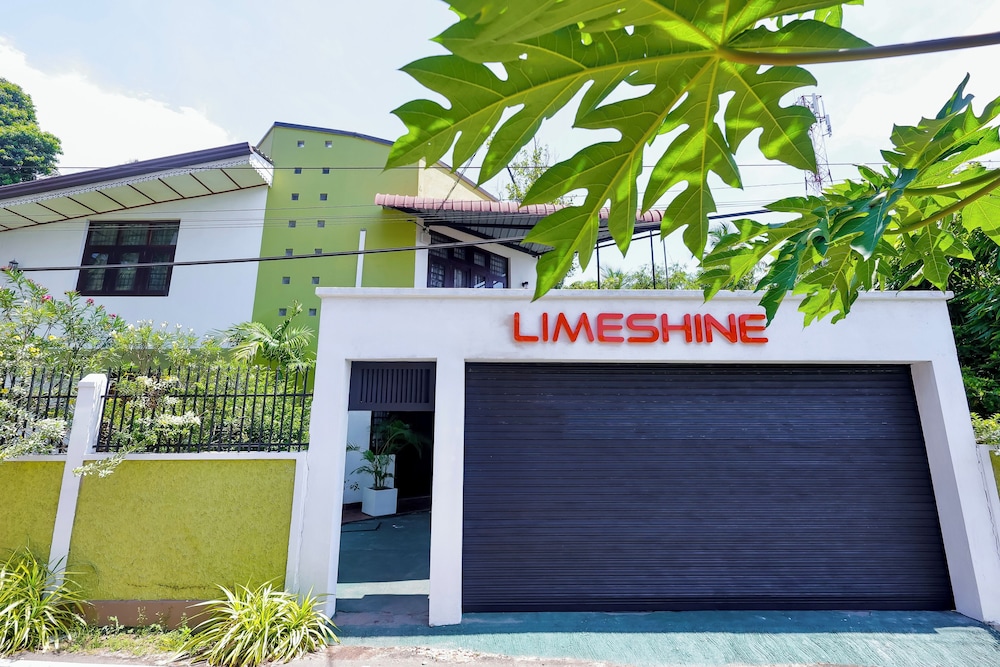 Limeshine Airport Transit Residence