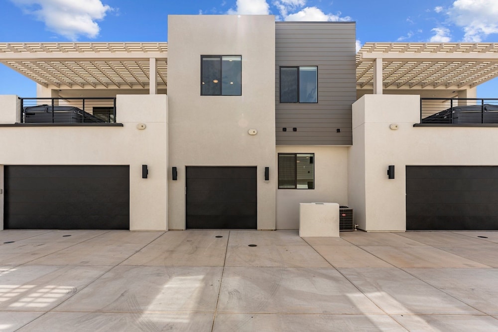 Starlight Sanctuary 4 Bedroom Townhouse