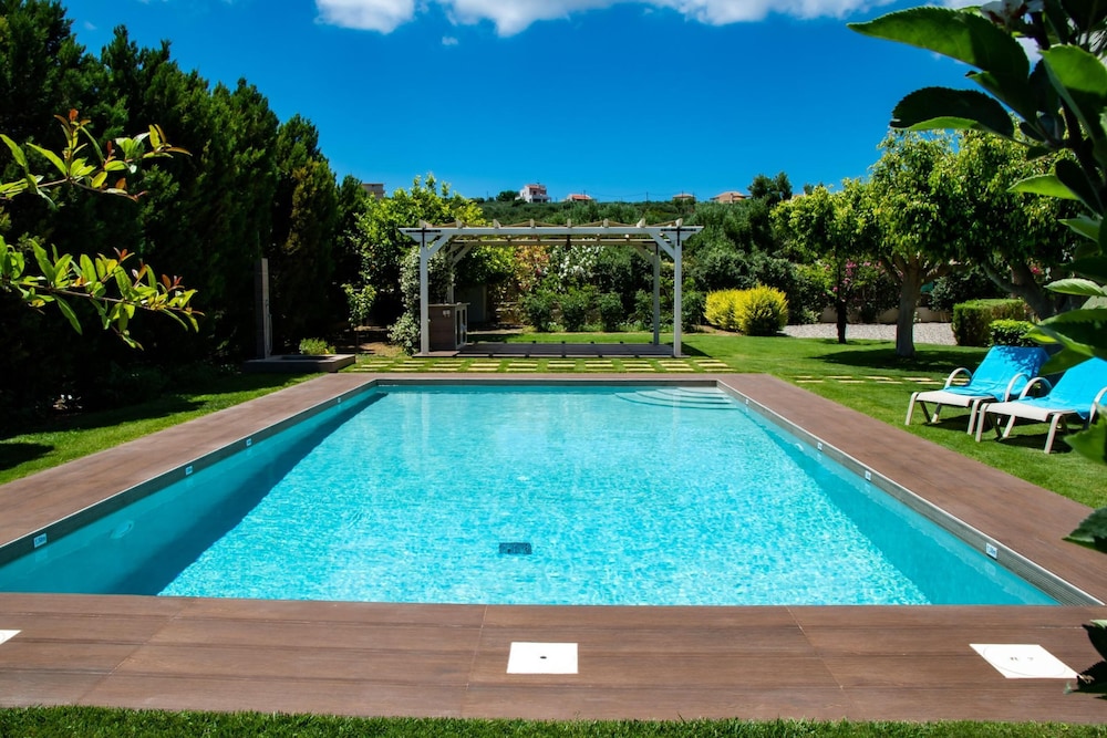 Villa Dimokratia