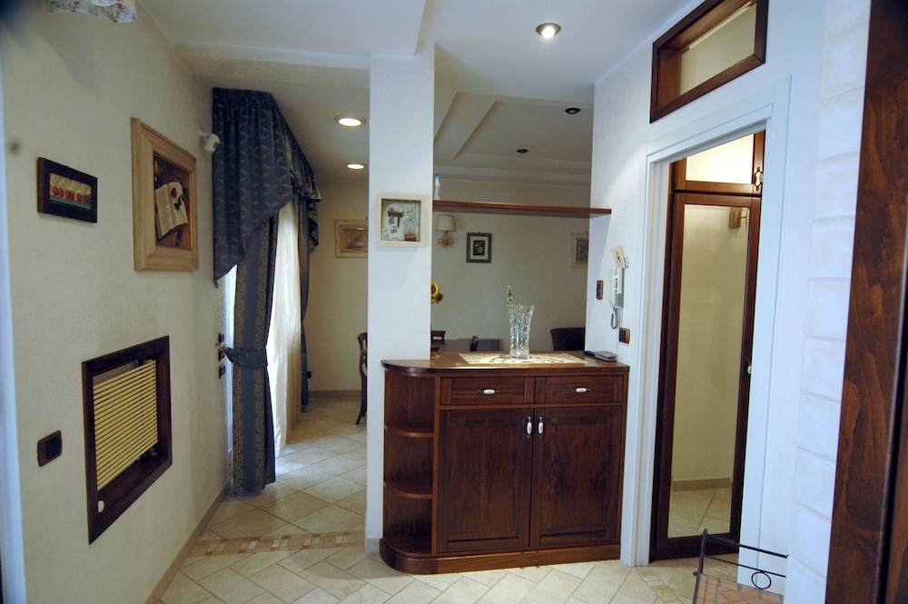 Roma Chic House - Luxury Apartment 1 People for Business Studio