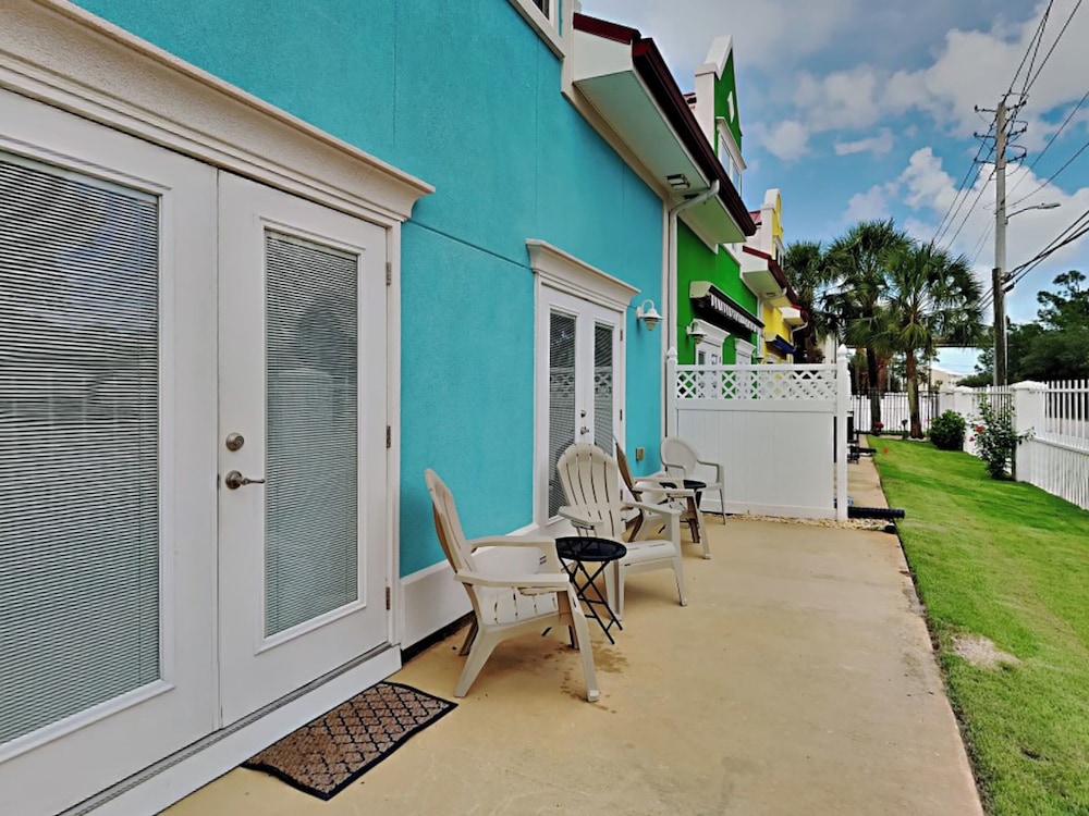 Banana Bay Townhome #13909 by Southern Vacation Rentals