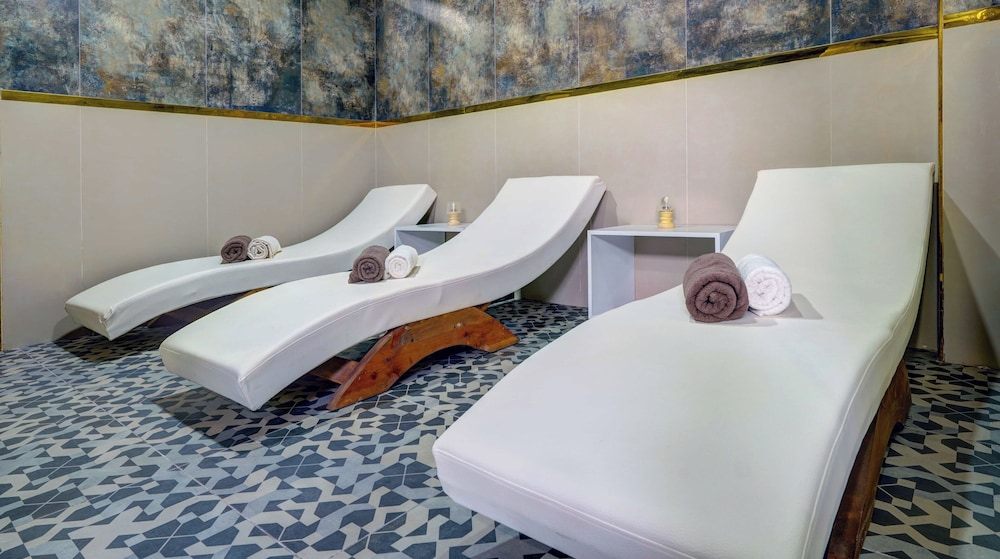Avlion Hotel - Image 5