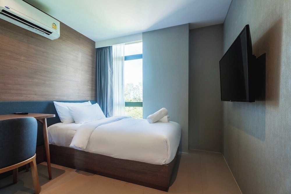 Beachfront 1501 2BR at Wyndham Naithon Phuket
