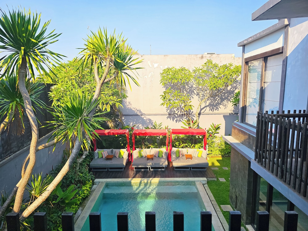 SEMINYAK ICON by Karaniya Experience