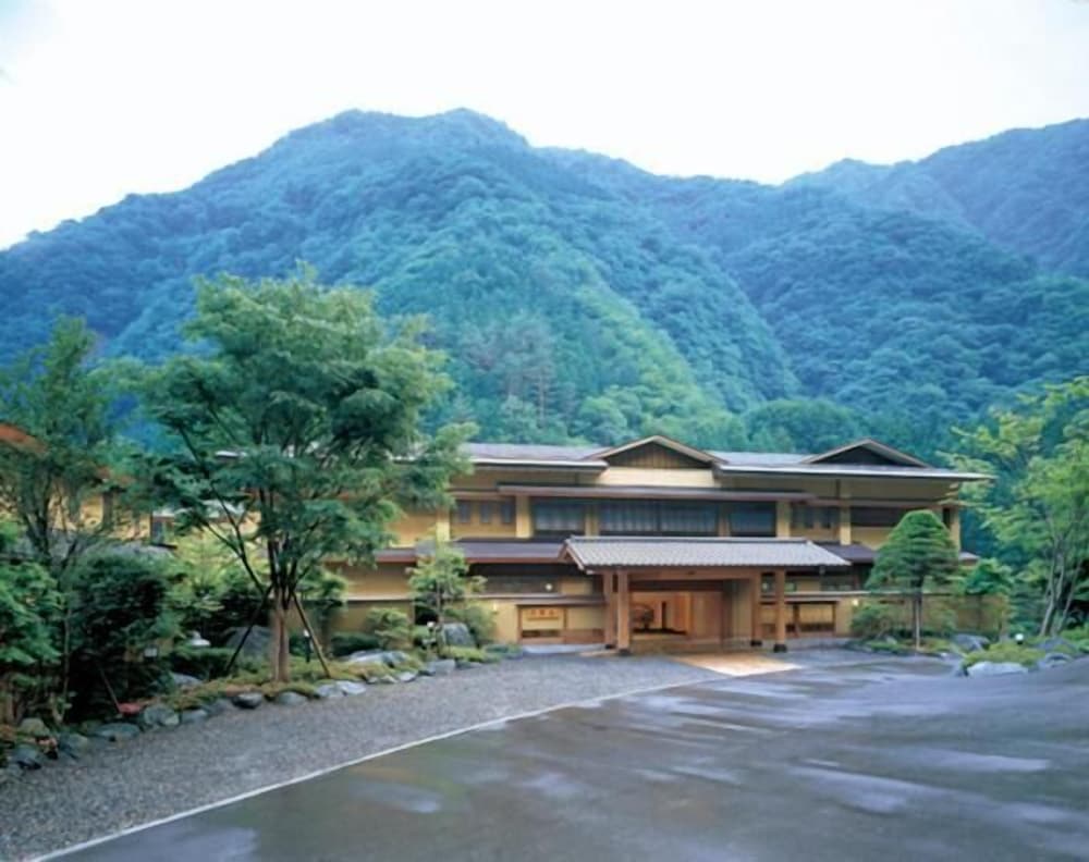 Nishiyama Onsen Keiunkan 24