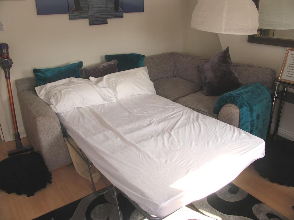 Cosy London Apartment Near River Thames