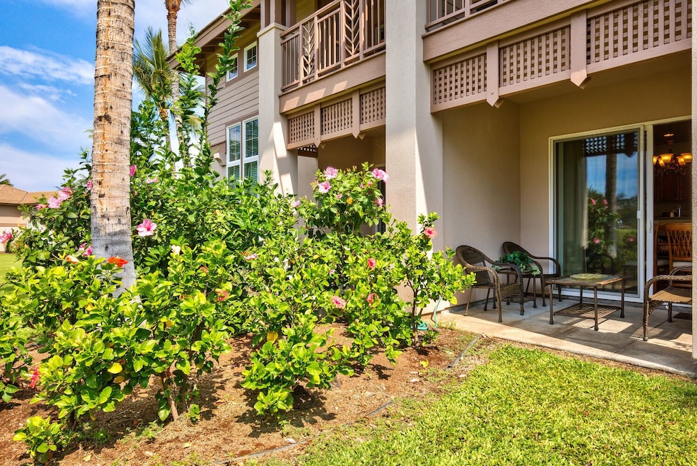 Beautifully Furnished - Hawaiian Villa - AC & Wifi! - Vrkcv