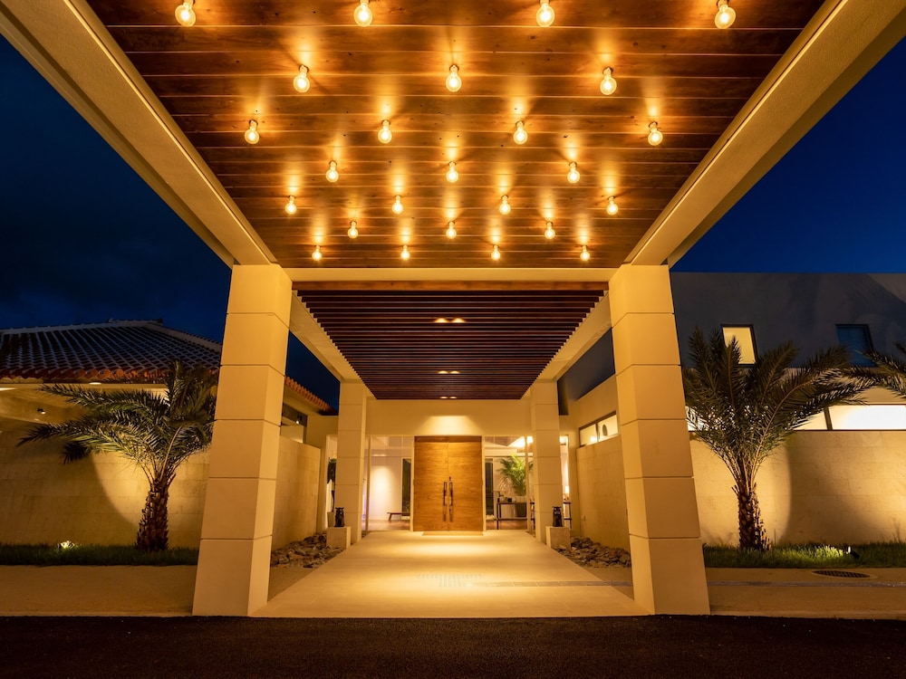 Hotel POOL VILLA KOURIJIMA by COLDIO - Image 1