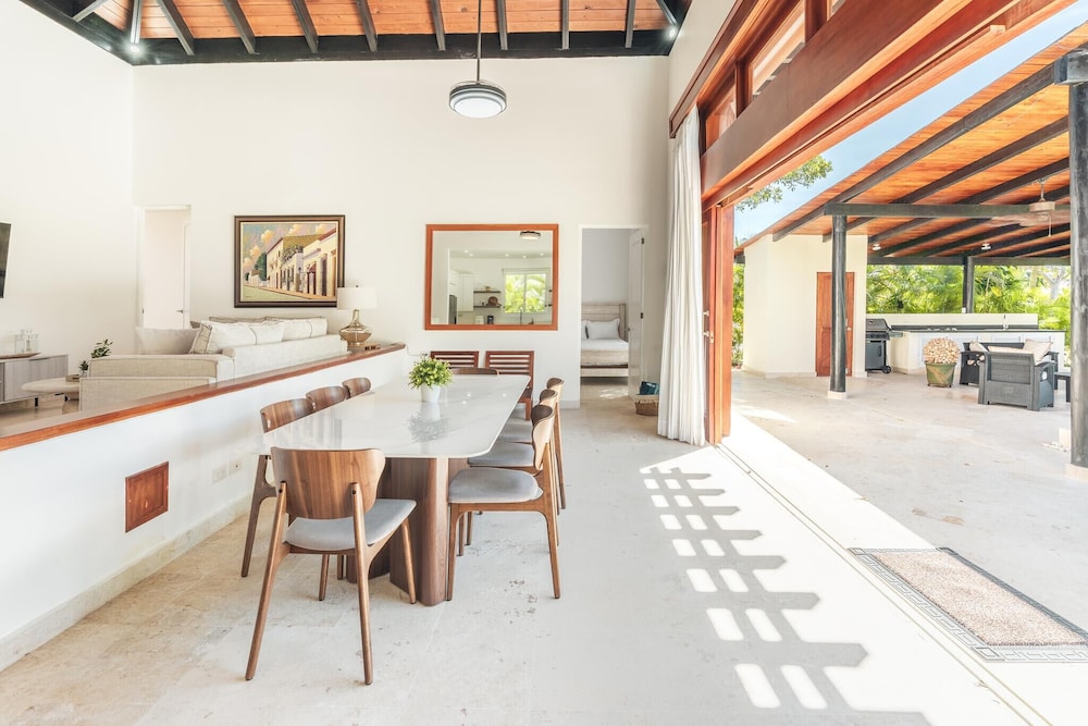Amazing Villa With Private Patio bbq in Cap Cana