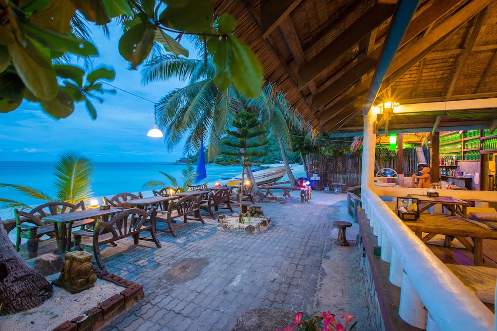 Bottle Beach 1 Resort