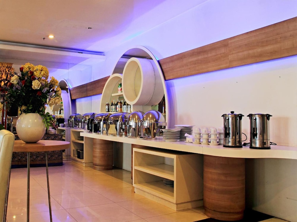 Rio City Hotel